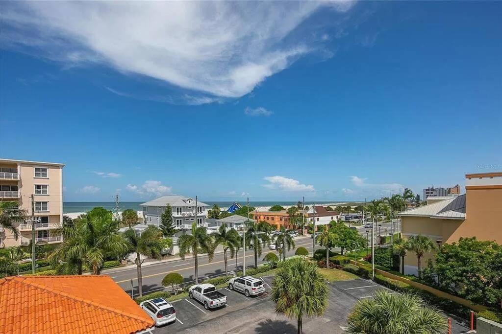 Treasure Island Beach Retreat セント・ピート・ビーチ エクステリア 写真