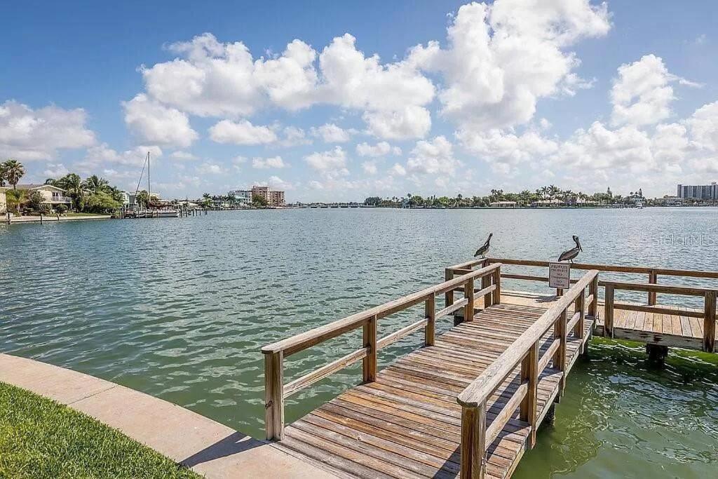 Treasure Island Beach Retreat セント・ピート・ビーチ エクステリア 写真