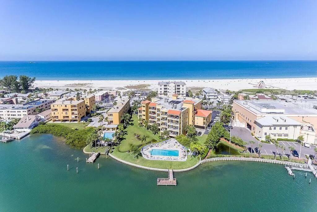 Treasure Island Beach Retreat セント・ピート・ビーチ エクステリア 写真